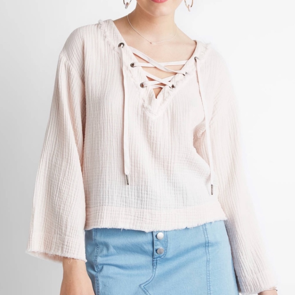 Anthropologie Cloth And Stone Lace Up Top